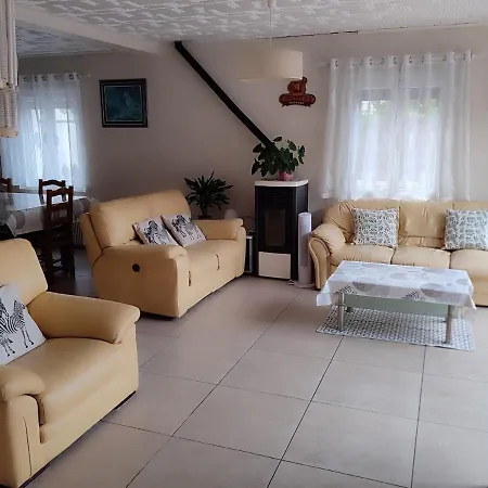 Maison 10 Personnes A بيت للعطل *